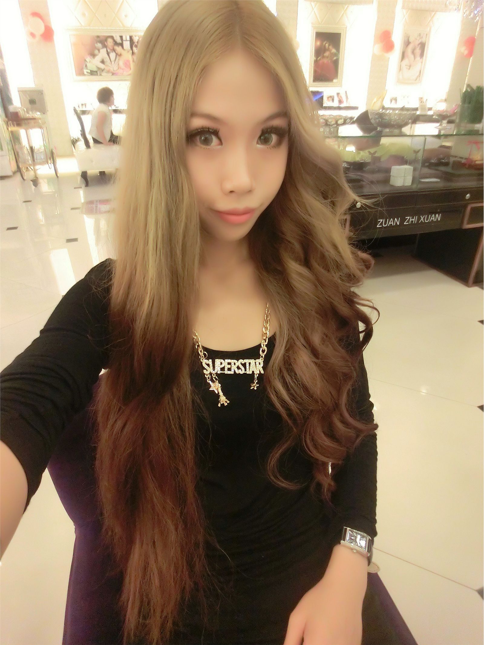 花哨尤物saisai的微博列表微女郎 2